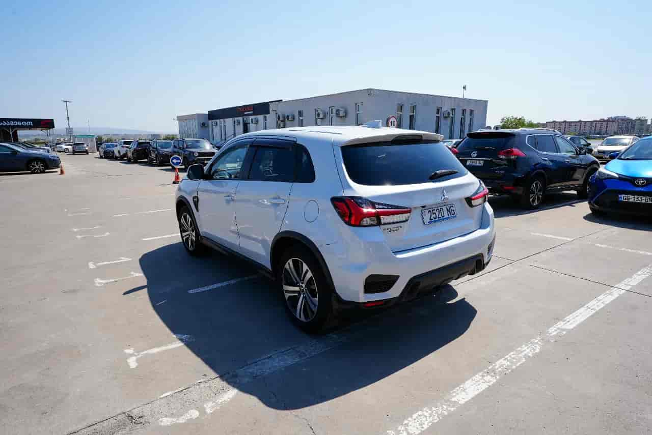 MITSUBISHI Outlander Sport - 6