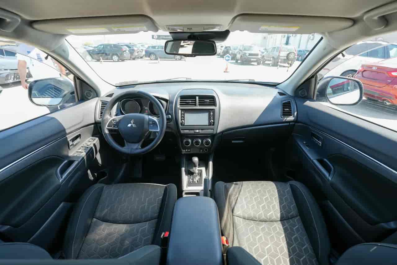 MITSUBISHI Outlander Sport - 9