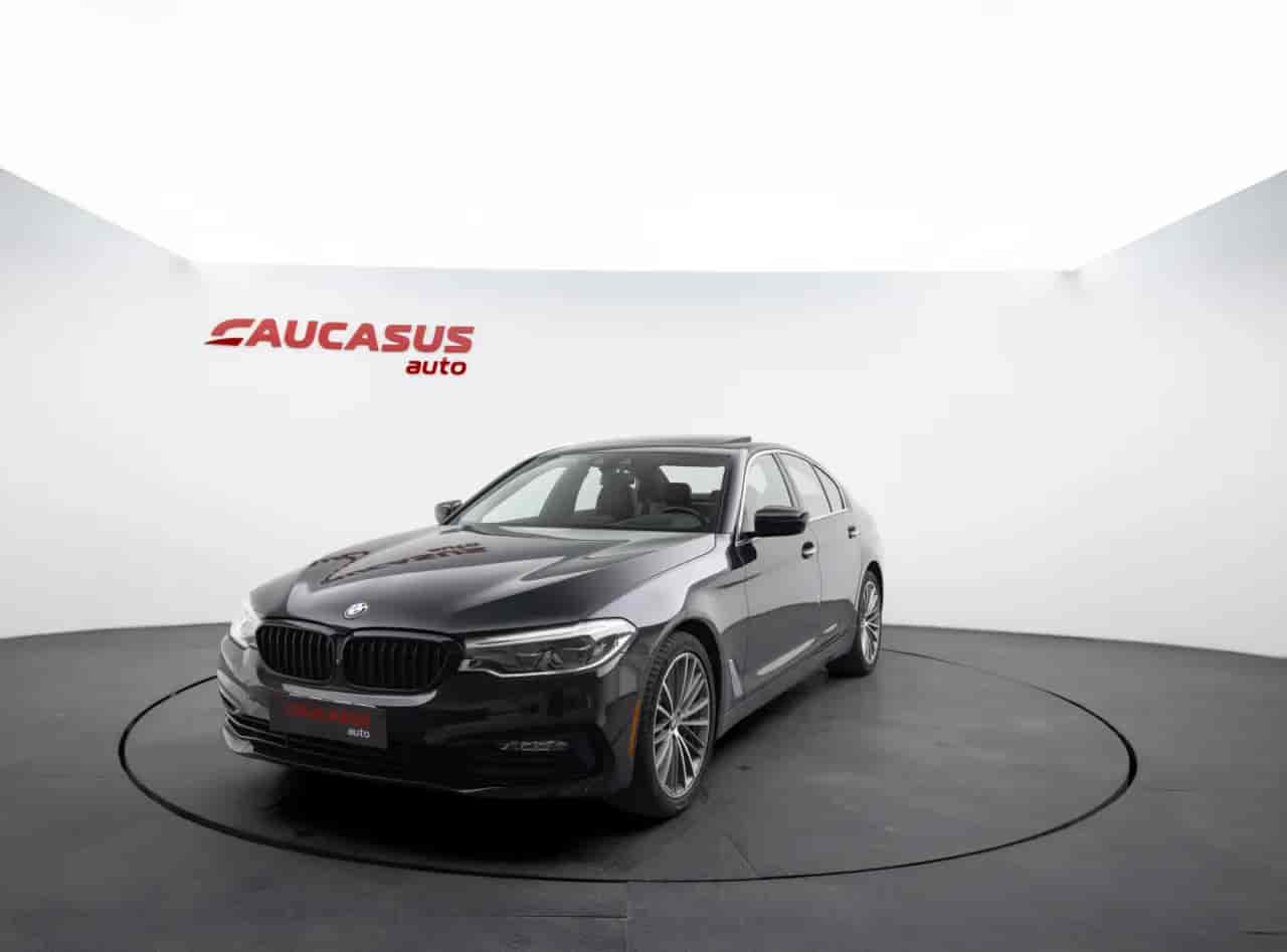 BMW 5-Series - 1