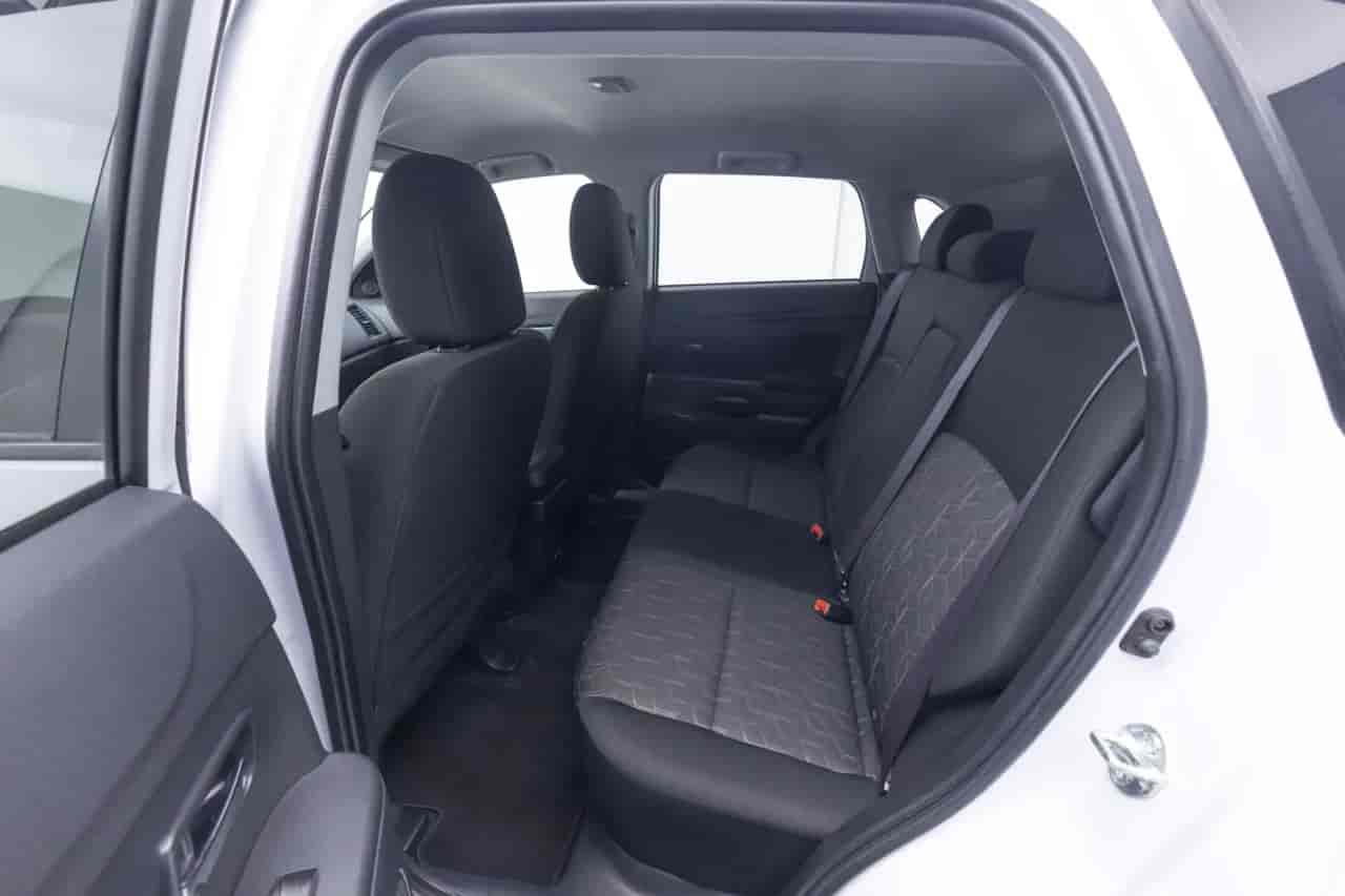 MITSUBISHI Outlander Sport - 8