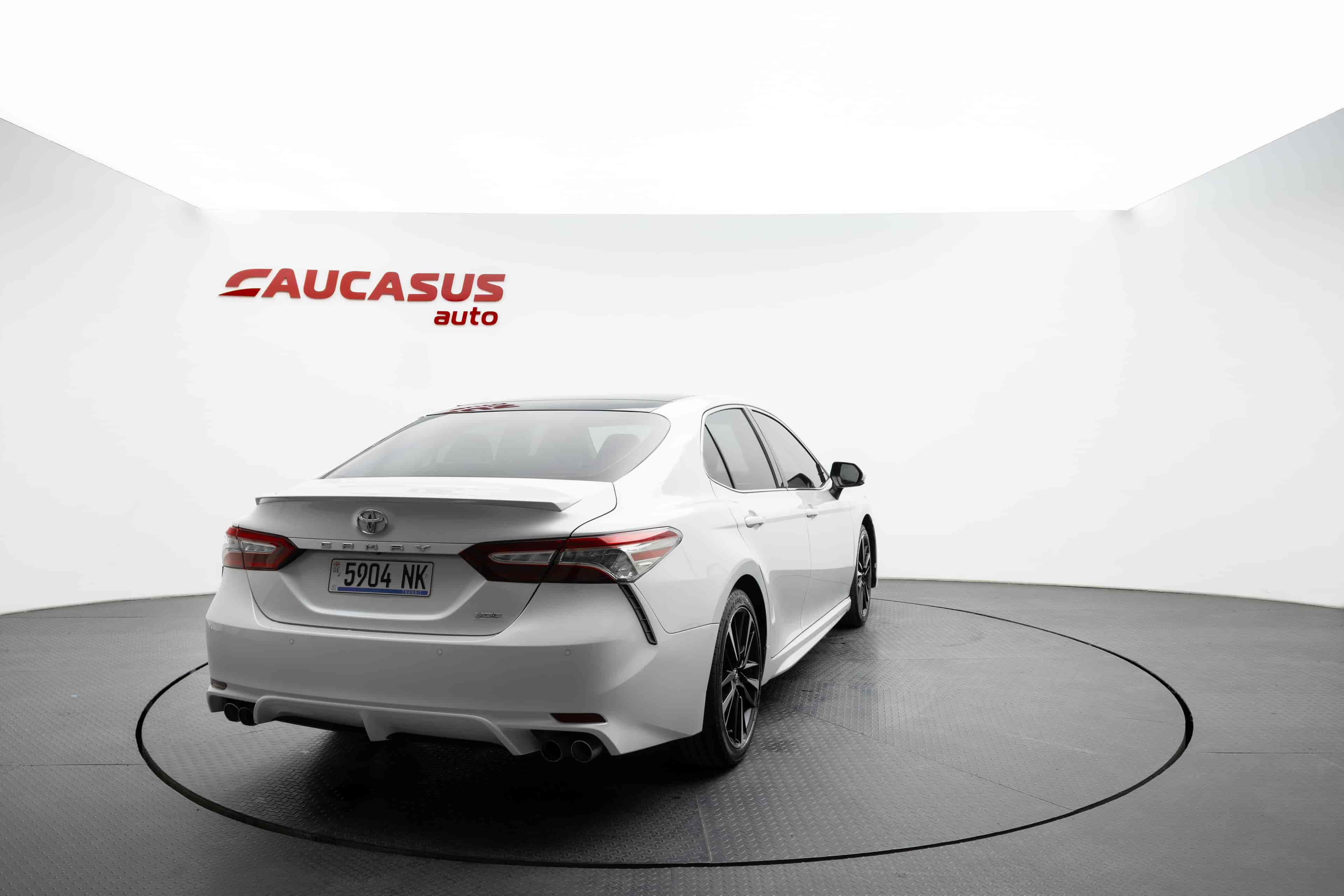 TOYOTA Camry - 4