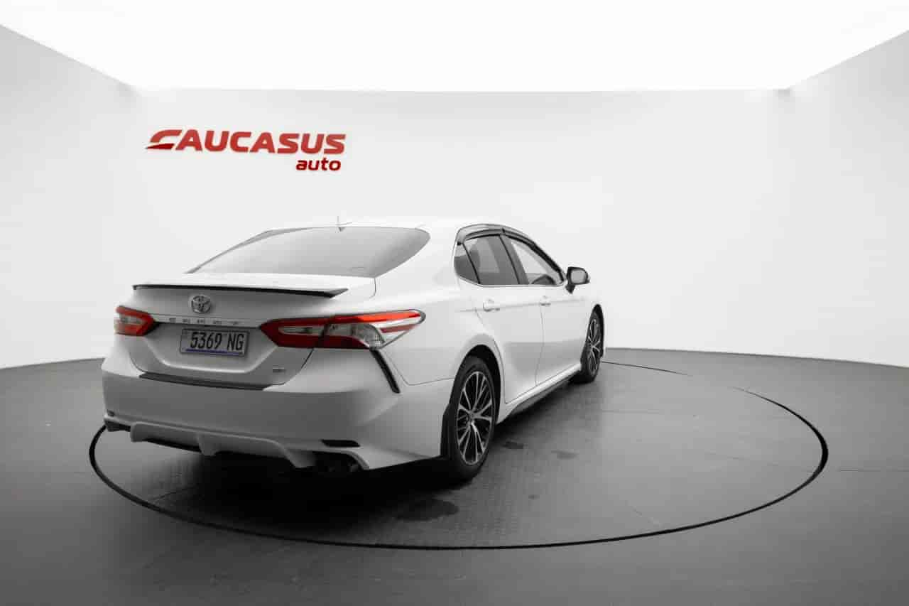 TOYOTA Camry - 4