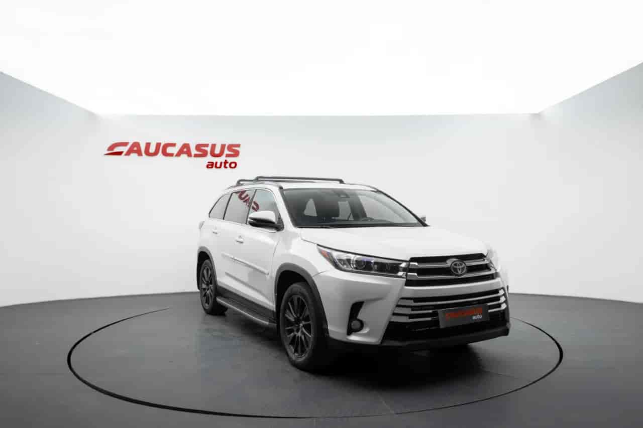 TOYOTA Highlander - 3