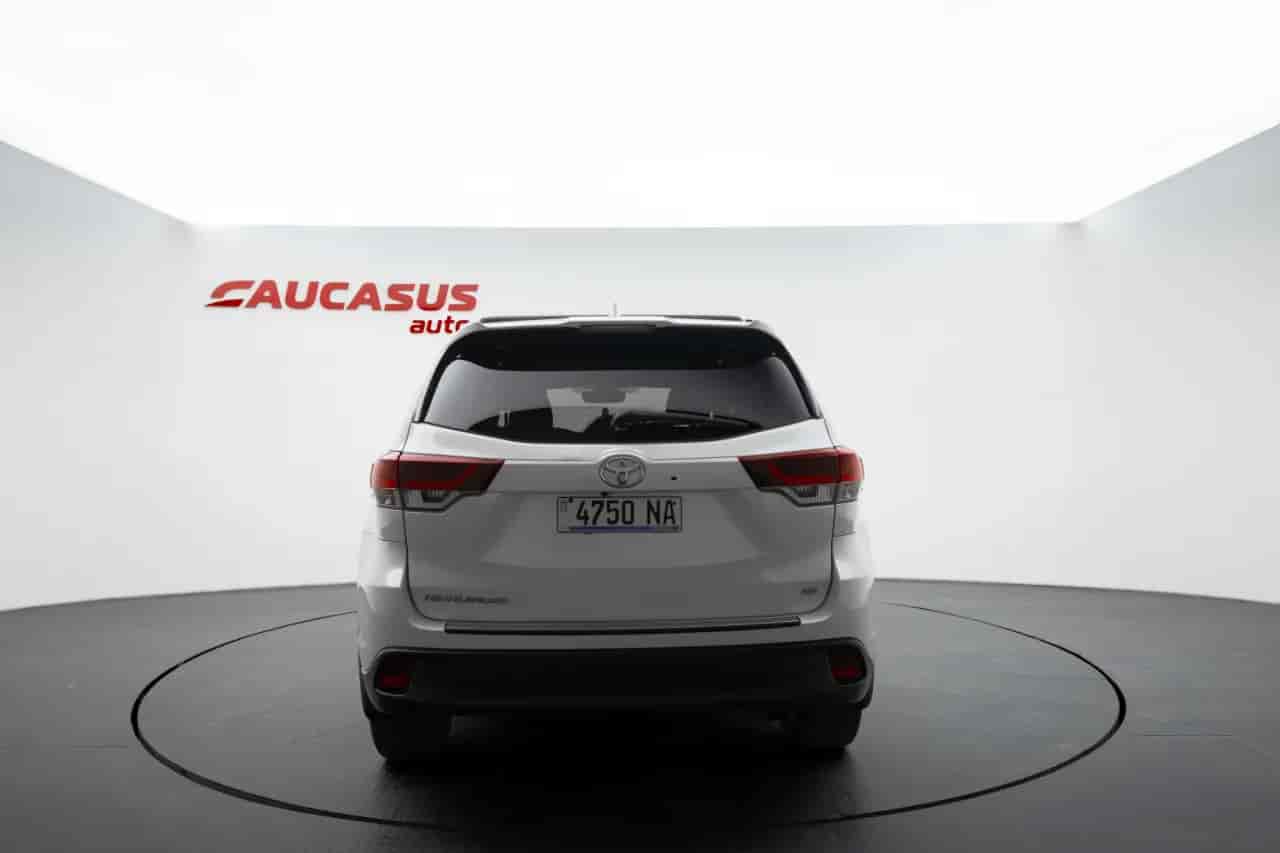 TOYOTA Highlander - 5