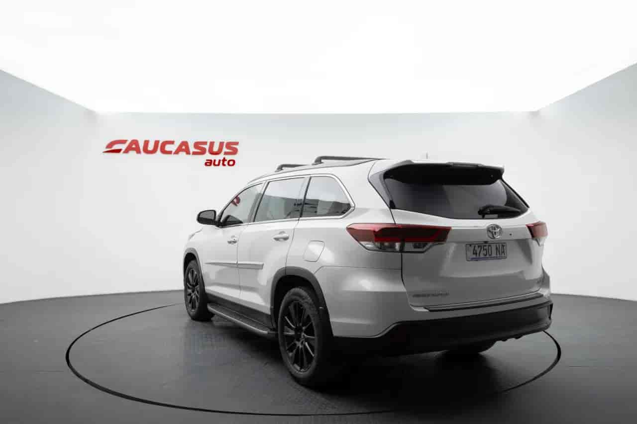 TOYOTA Highlander - 6
