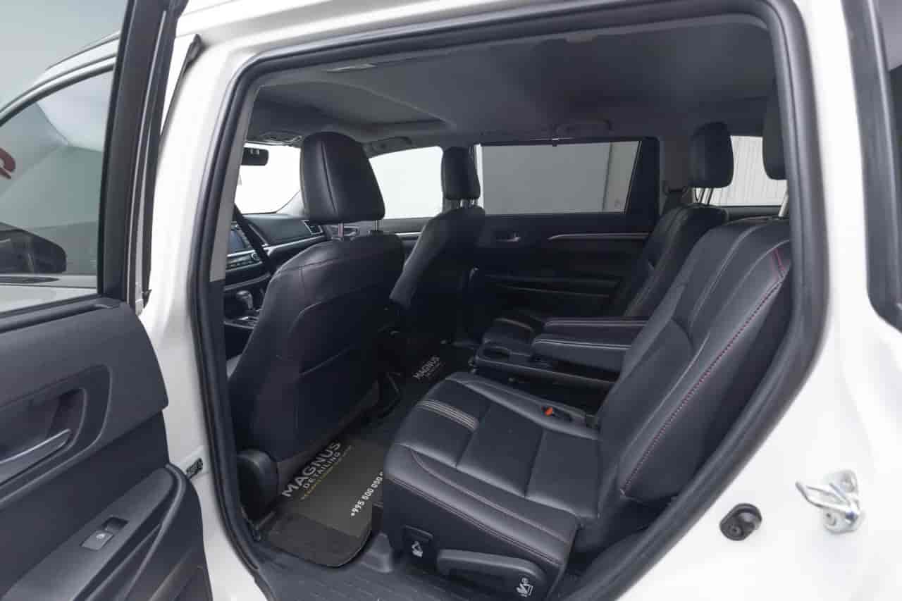 TOYOTA Highlander - 8