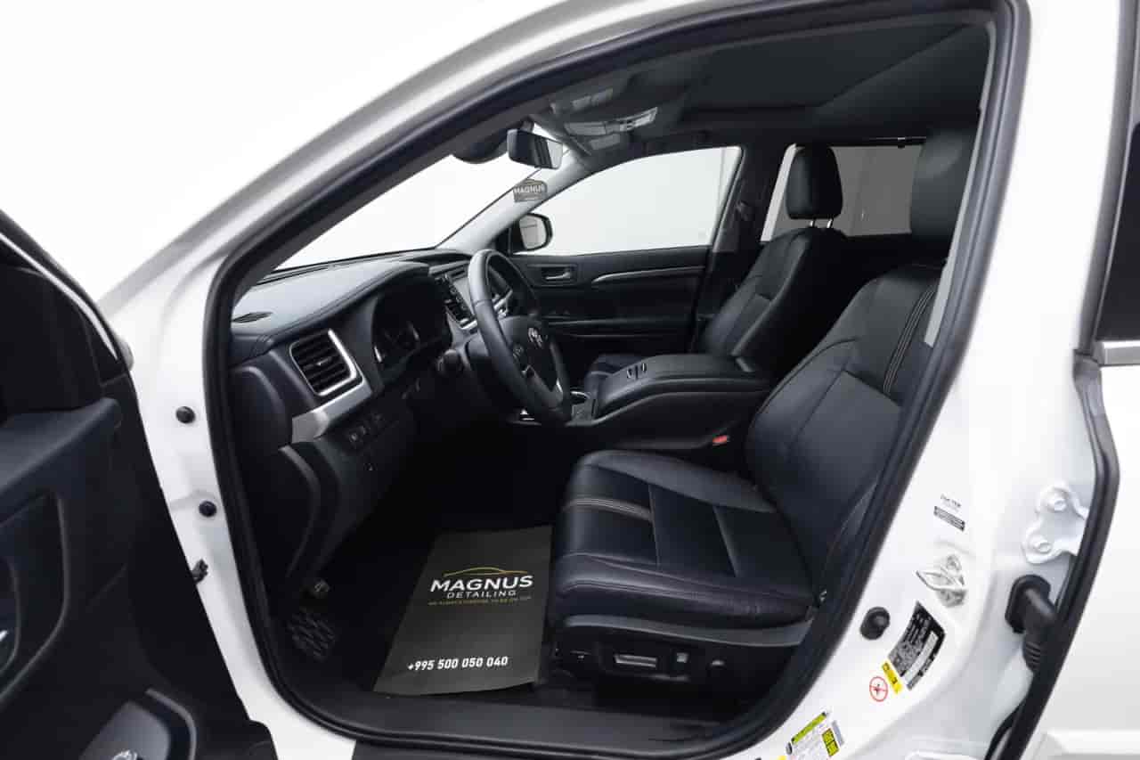 TOYOTA Highlander - 10