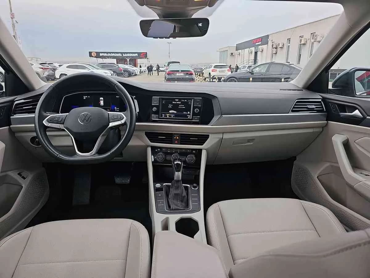 VOLKSWAGEN Jetta - 9
