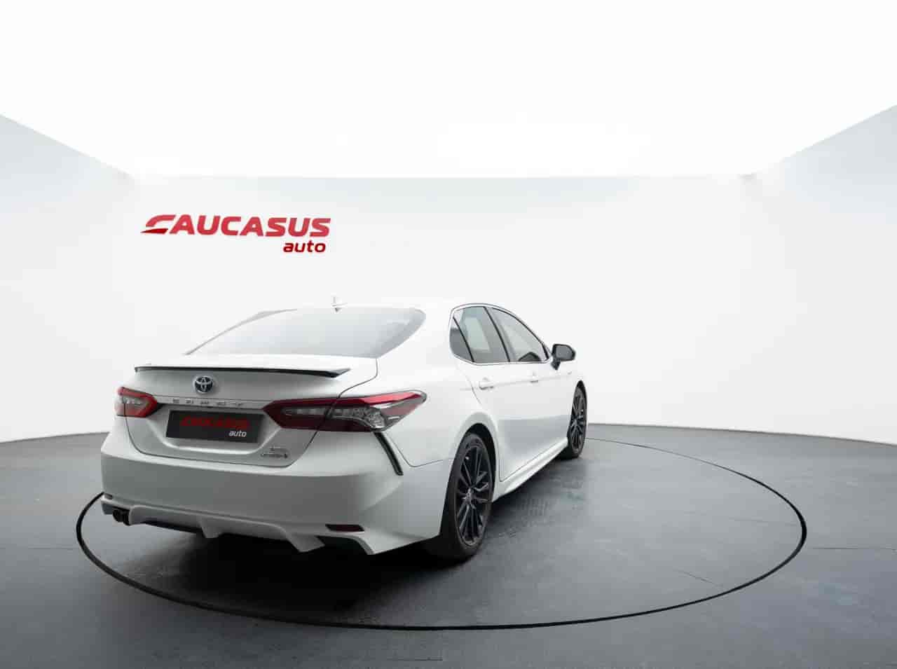TOYOTA Camry - 4