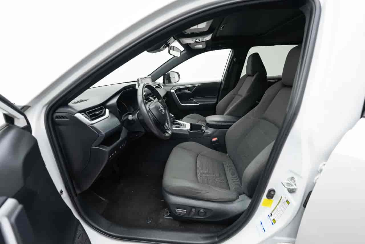 TOYOTA RAV4 - 9