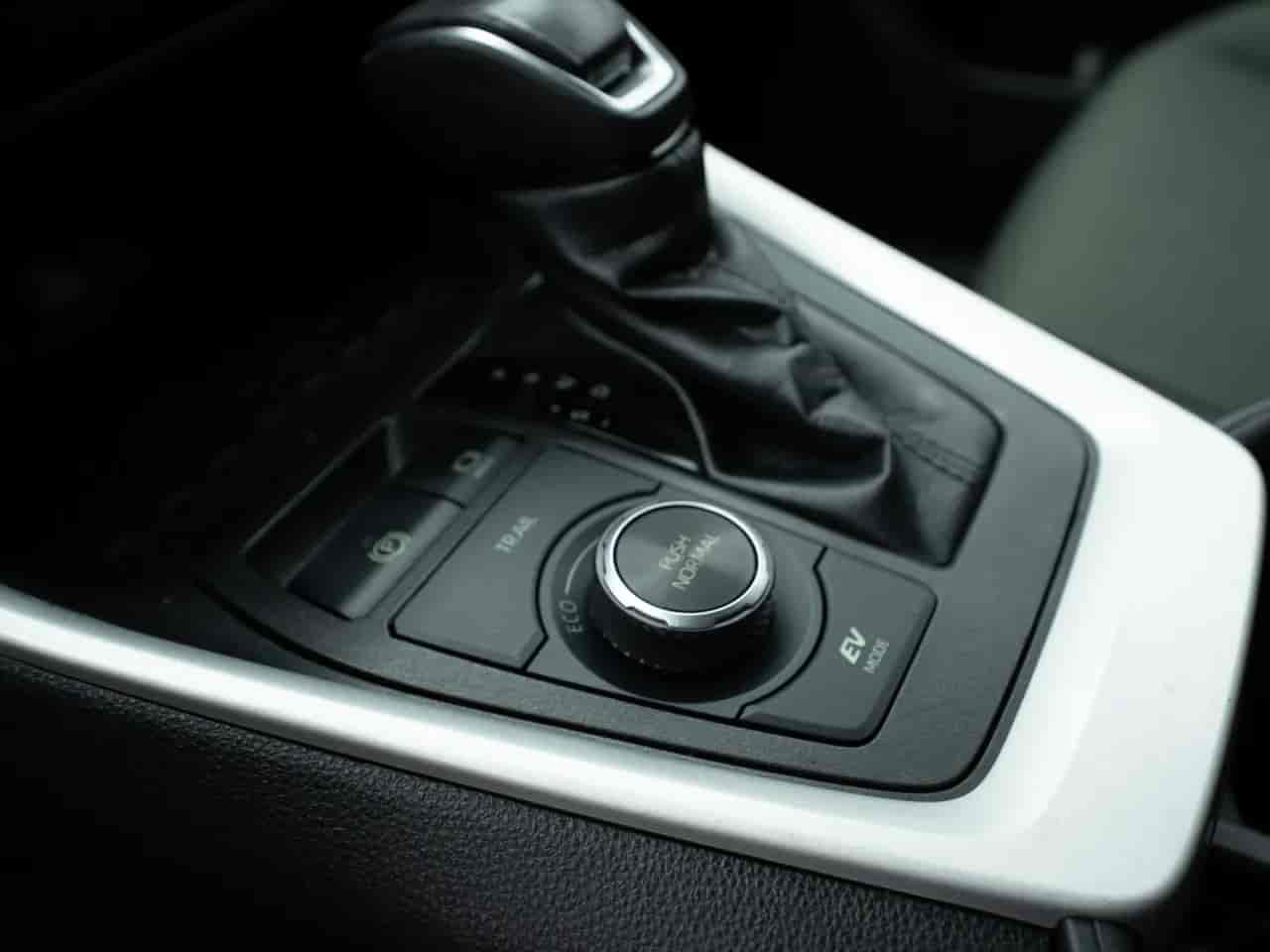 TOYOTA RAV4 - 10