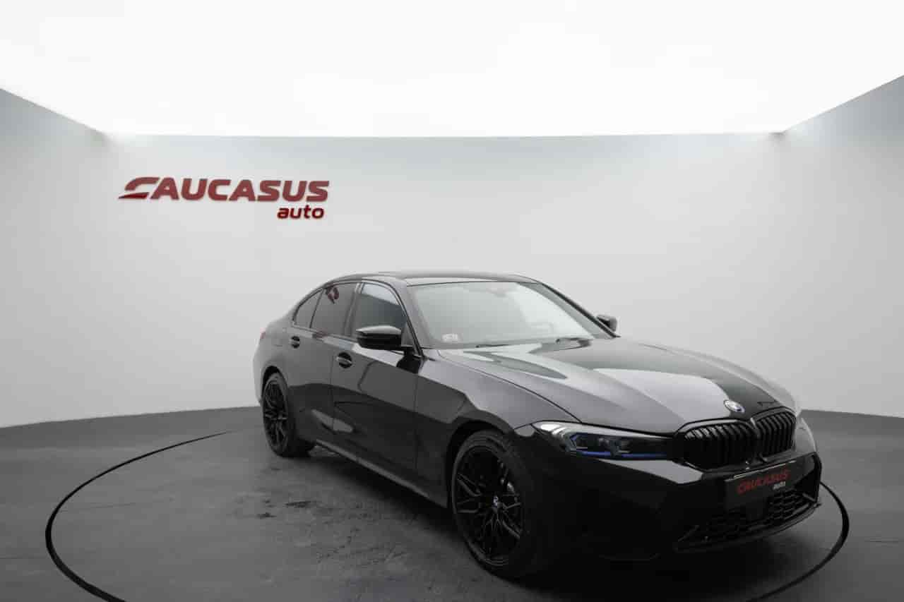 BMW 3-Series - 1