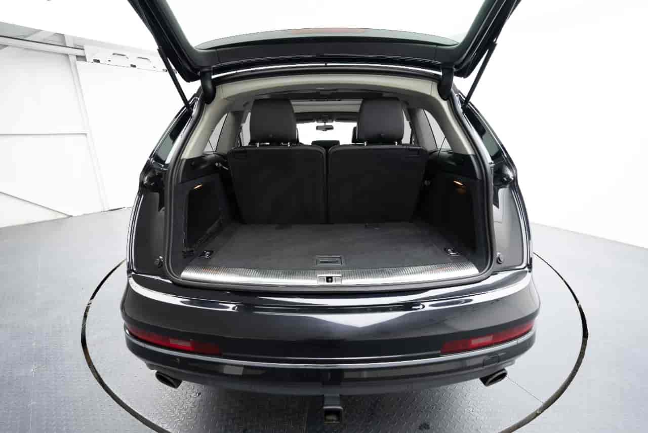 AUDI Q7 - 7
