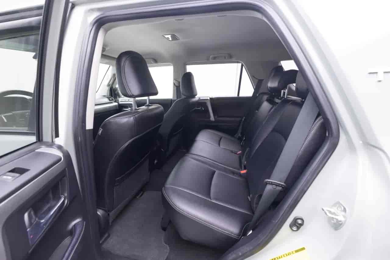 TOYOTA 4-Runner - 8