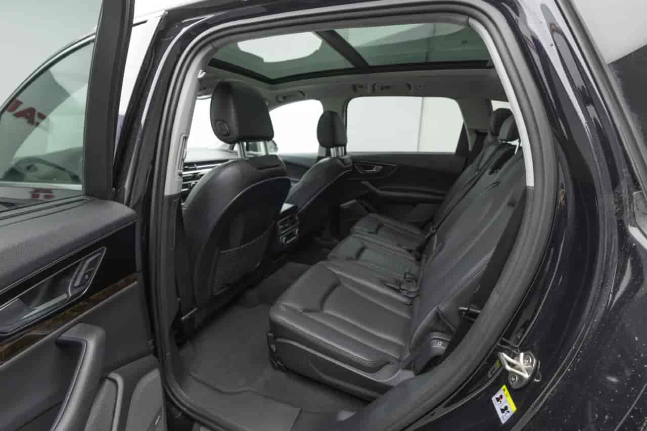AUDI Q7 - 8