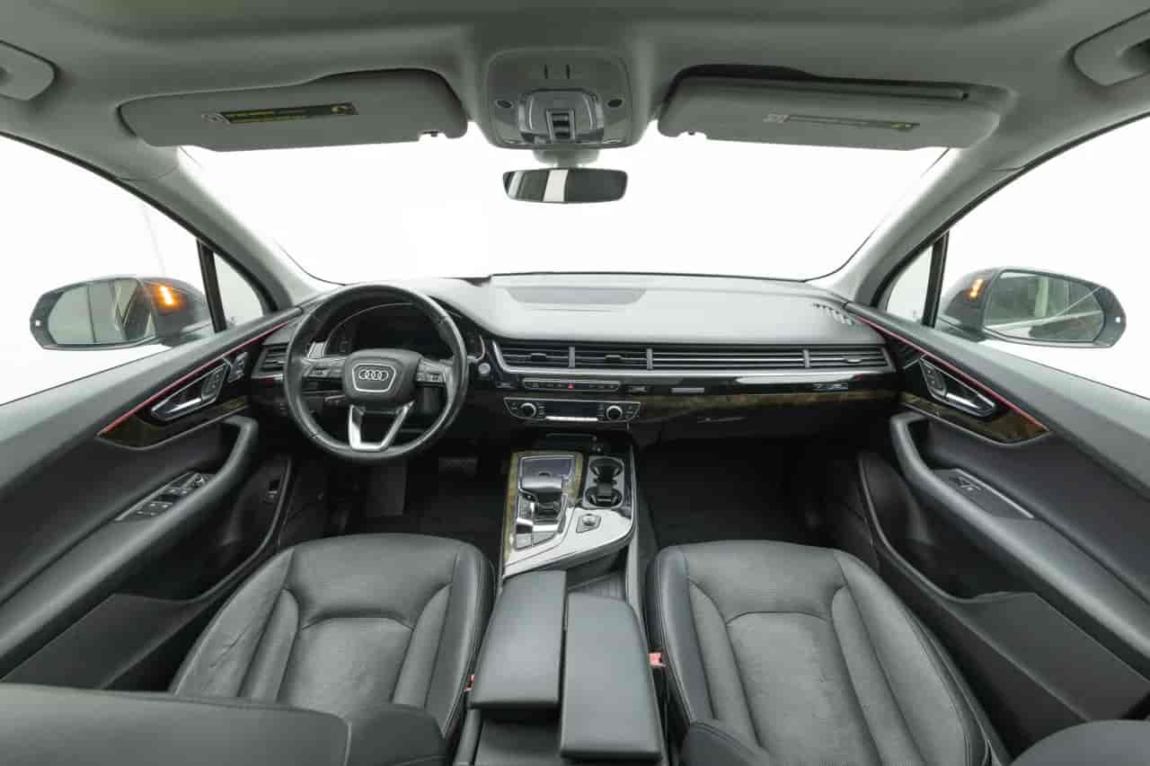 AUDI Q7 - 9