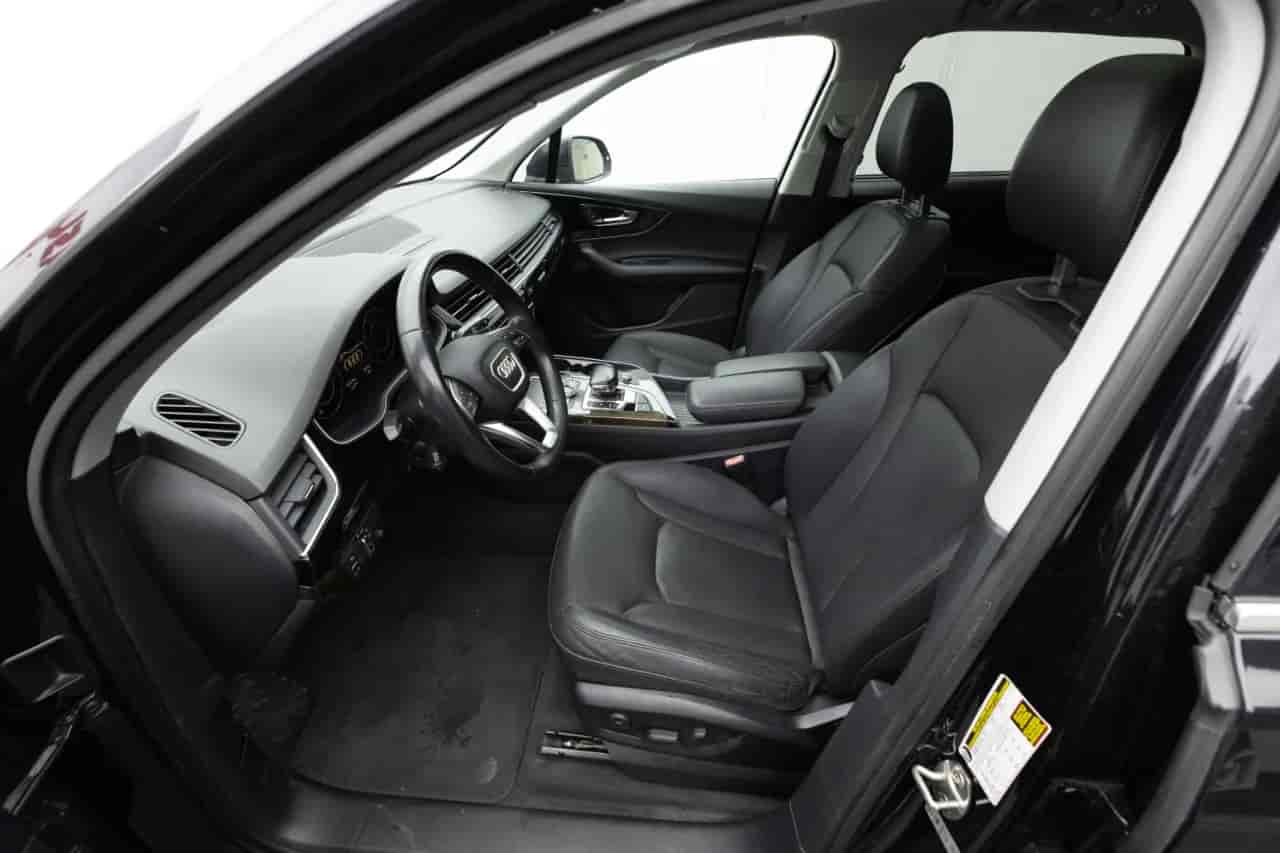 AUDI Q7 - 10