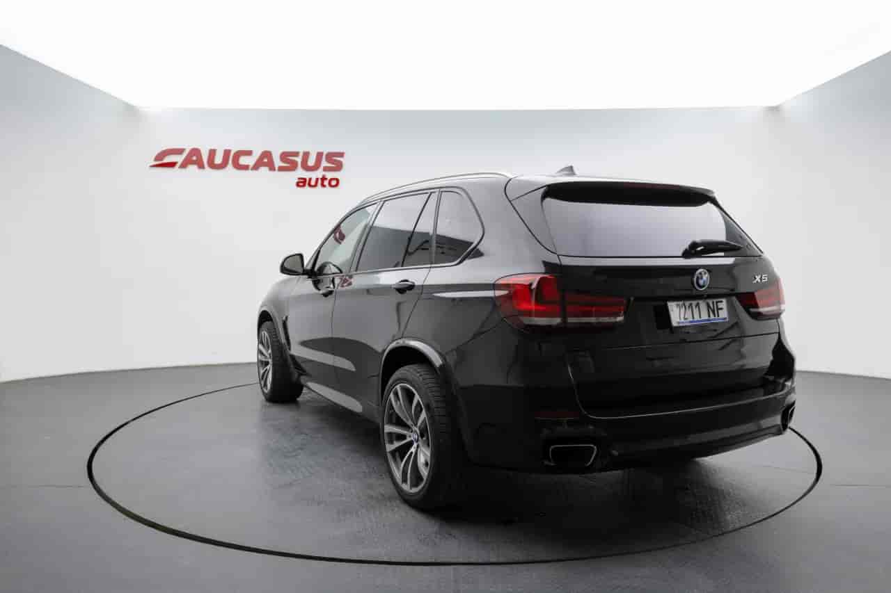 BMW X5 - 6