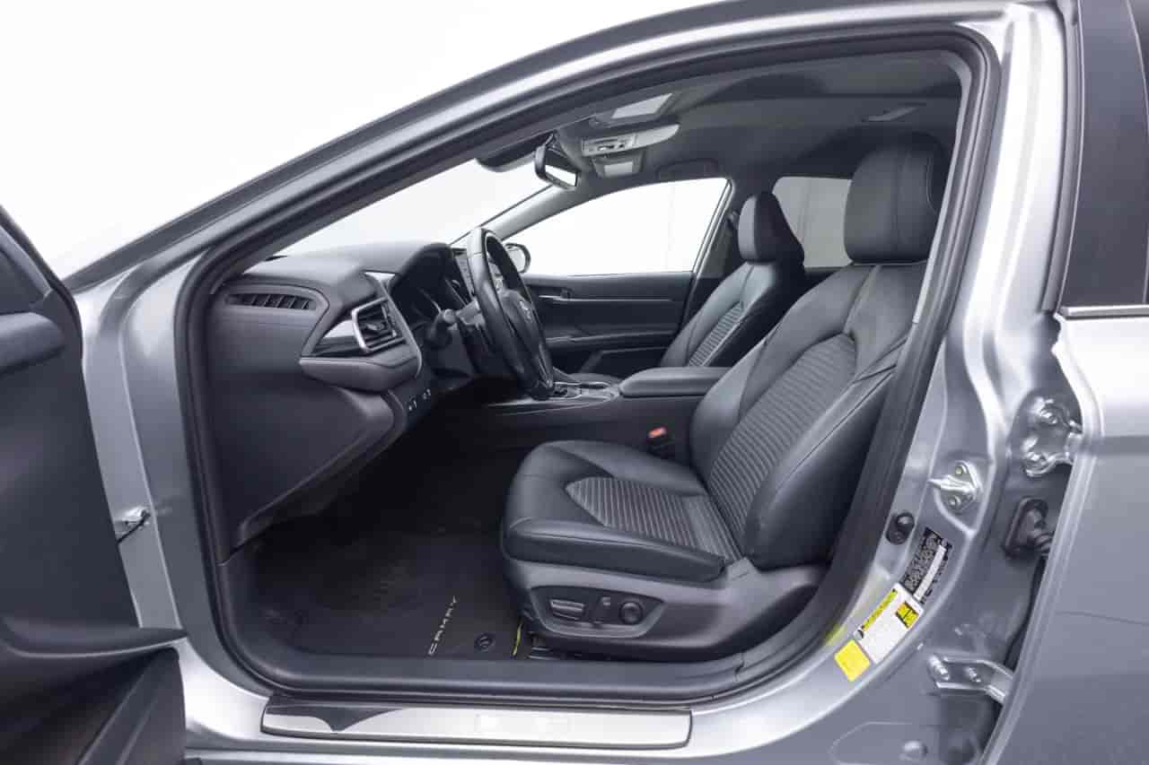 TOYOTA Camry - 10