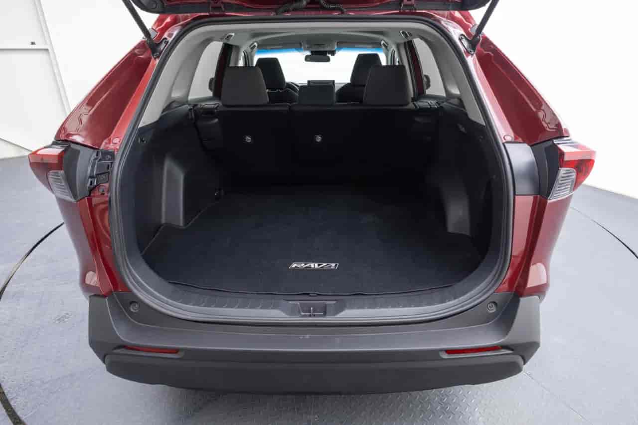 TOYOTA RAV4 - 7