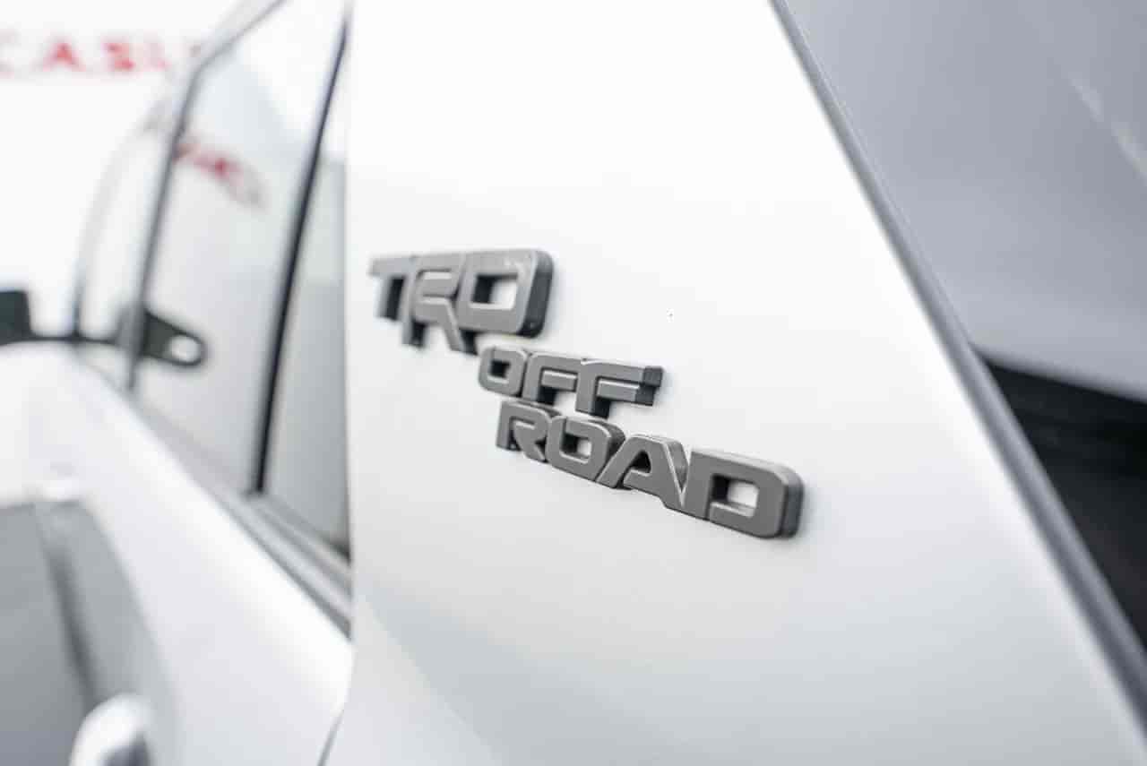 TOYOTA 4-Runner - 8