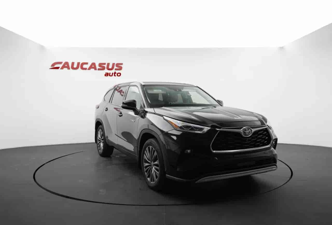 TOYOTA Highlander - 3