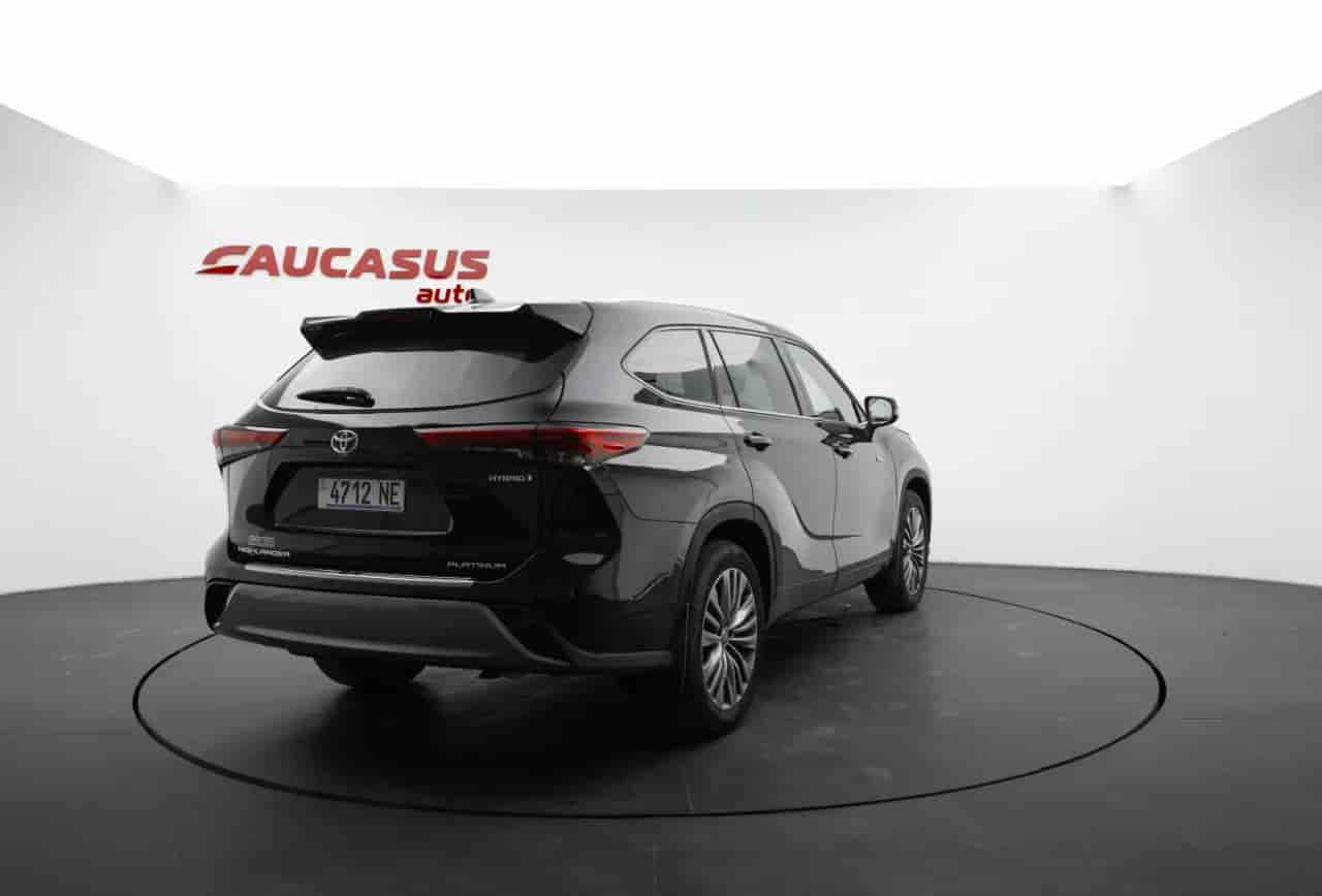 TOYOTA Highlander - 4