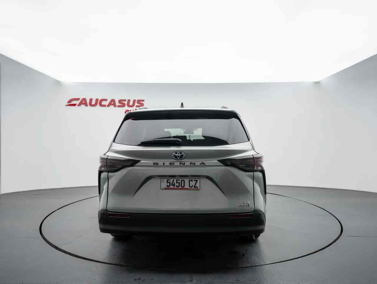 TOYOTA Sienna - 5