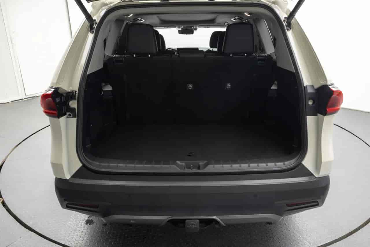 TOYOTA Grand Highlander - 7