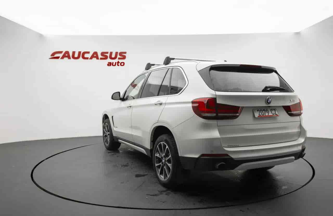 BMW X5 - 6