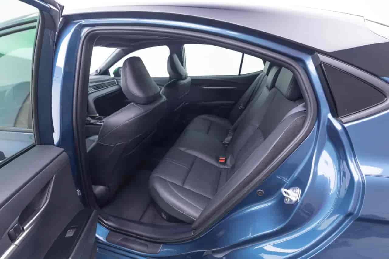 TOYOTA Camry - 7