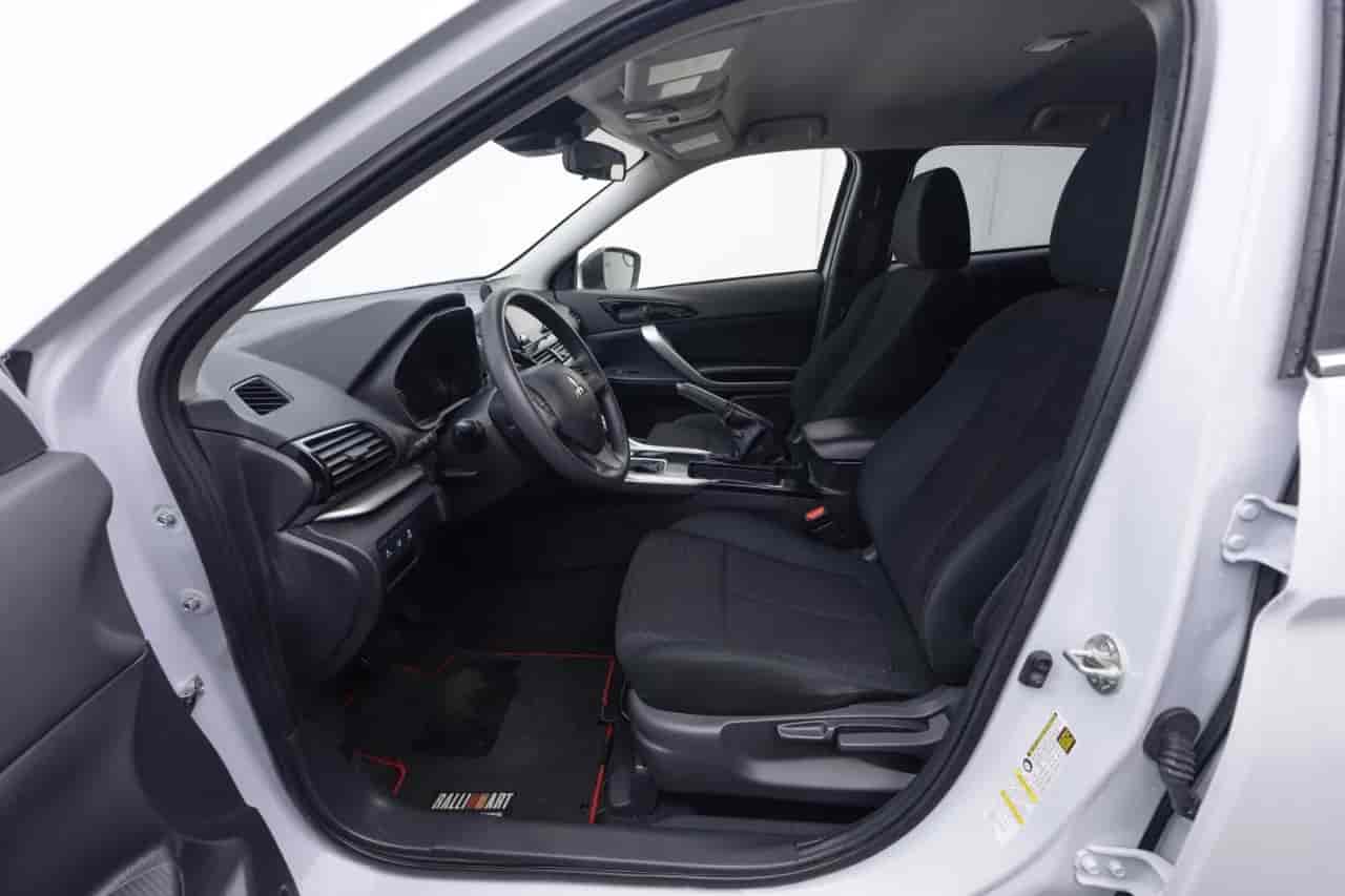 MITSUBISHI Eclipse Cross - 10