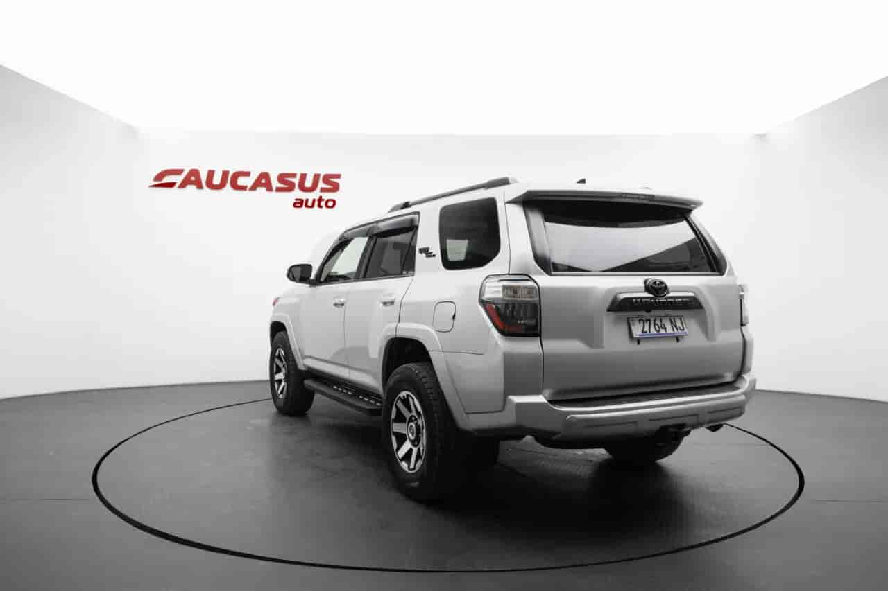 TOYOTA 4Runner - 6
