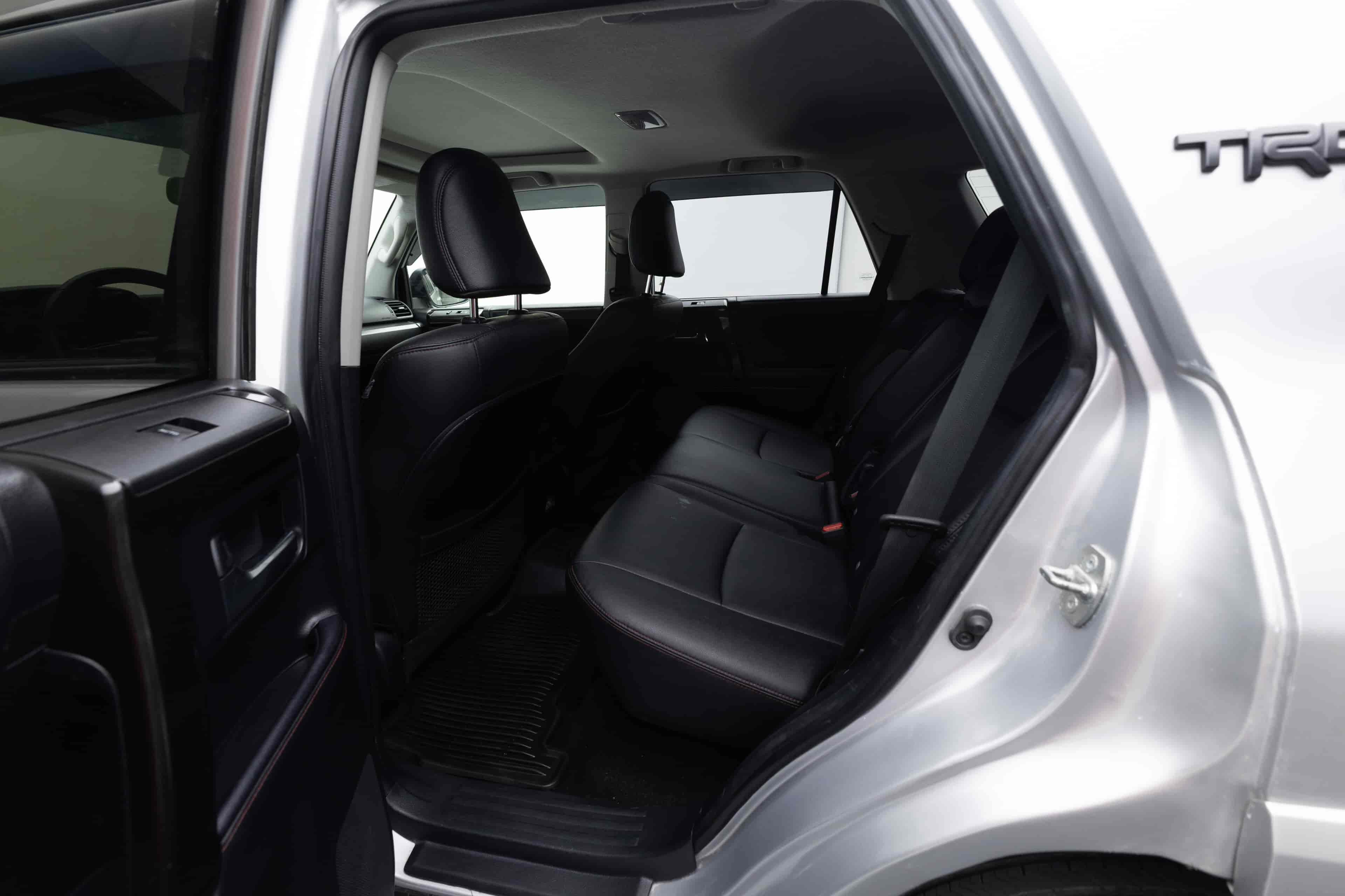 TOYOTA 4Runner - 8