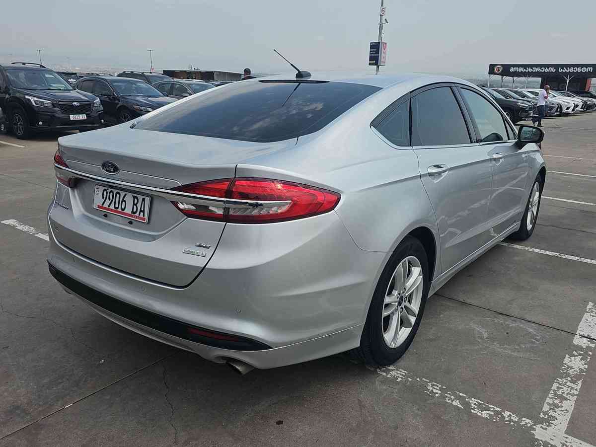 FORD Fusion - 4