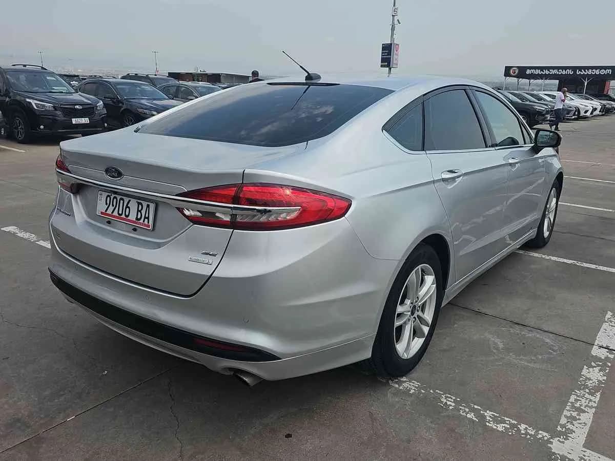 FORD Fusion - 4