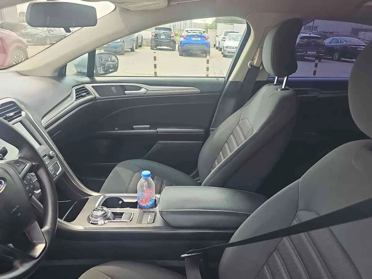 FORD Fusion - 9