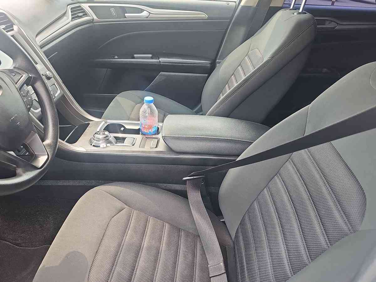 FORD Fusion - 10