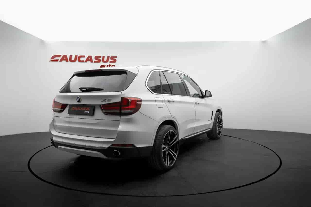 BMW X5 - 6