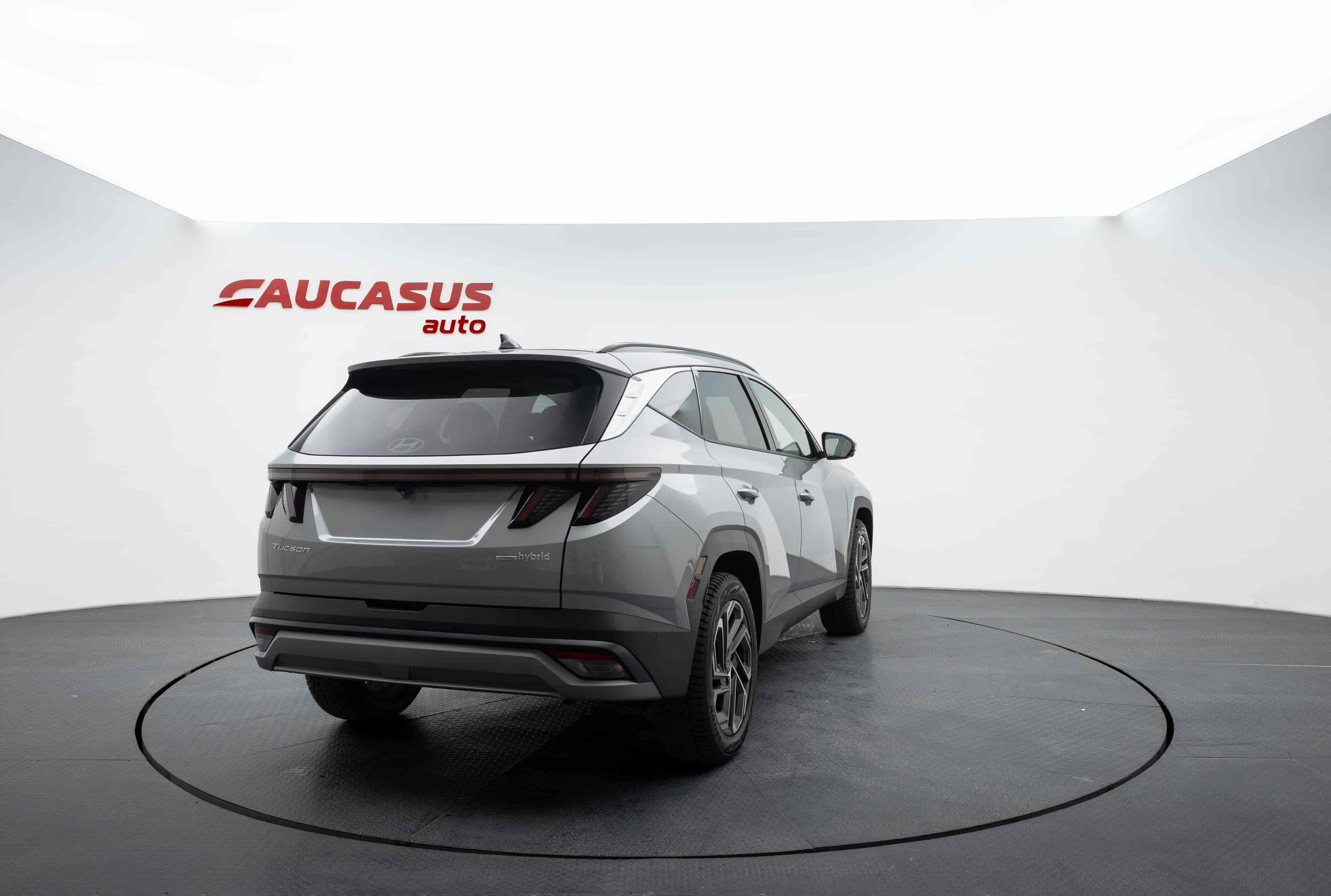 HYUNDAI Tucson - 4