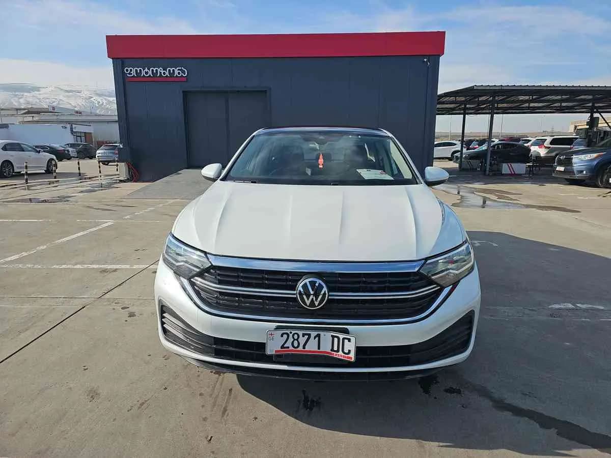 VOLKSWAGEN Jetta - 2