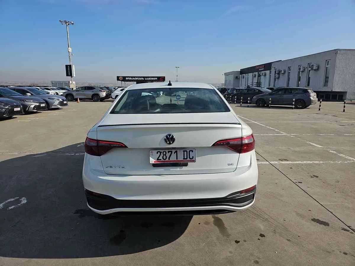 VOLKSWAGEN Jetta - 8