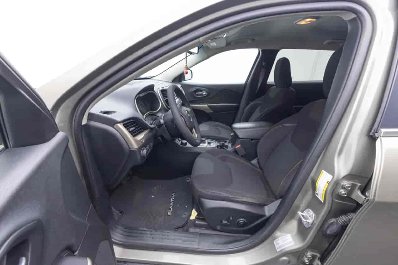 JEEP Cherokee - 10