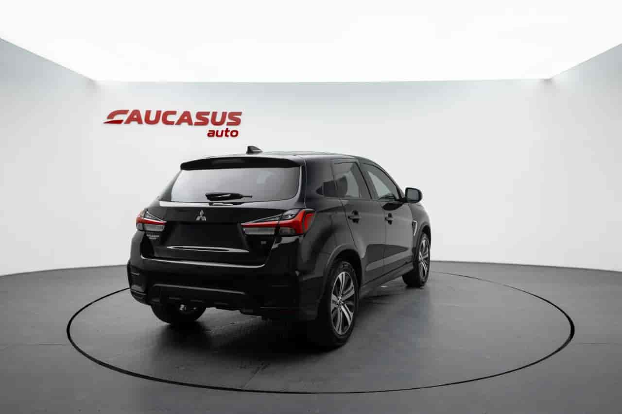 MITSUBISHI Outlander Sport - 4