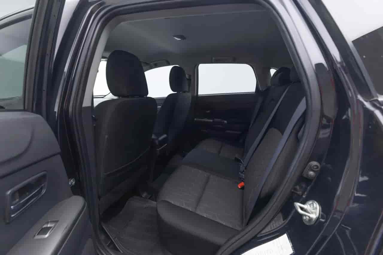 MITSUBISHI Outlander Sport - 8