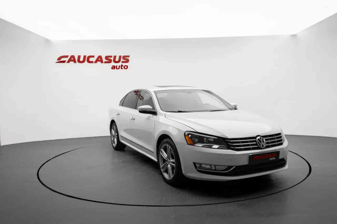 VOLKSWAGEN Passat - 3