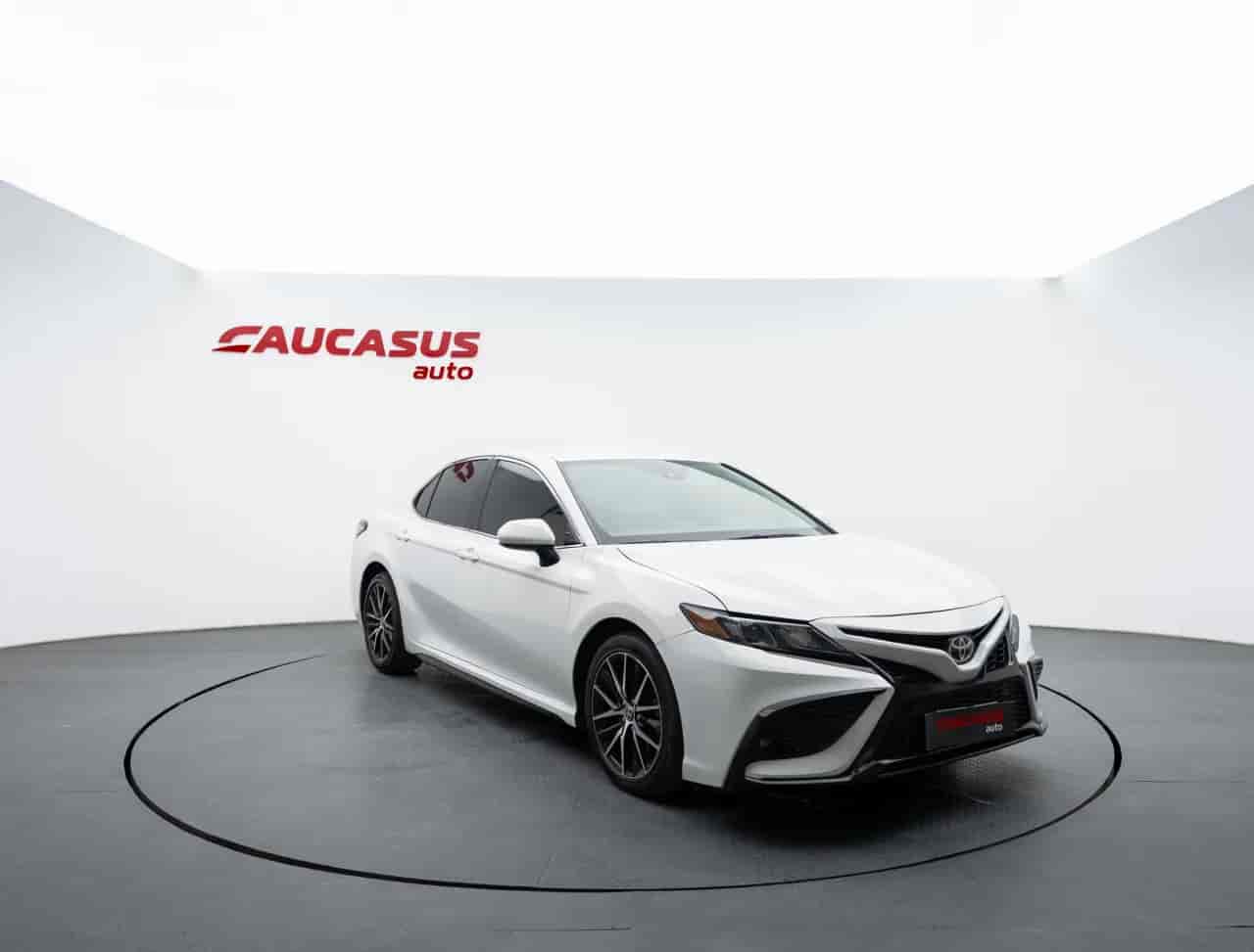 TOYOTA Camry - 3
