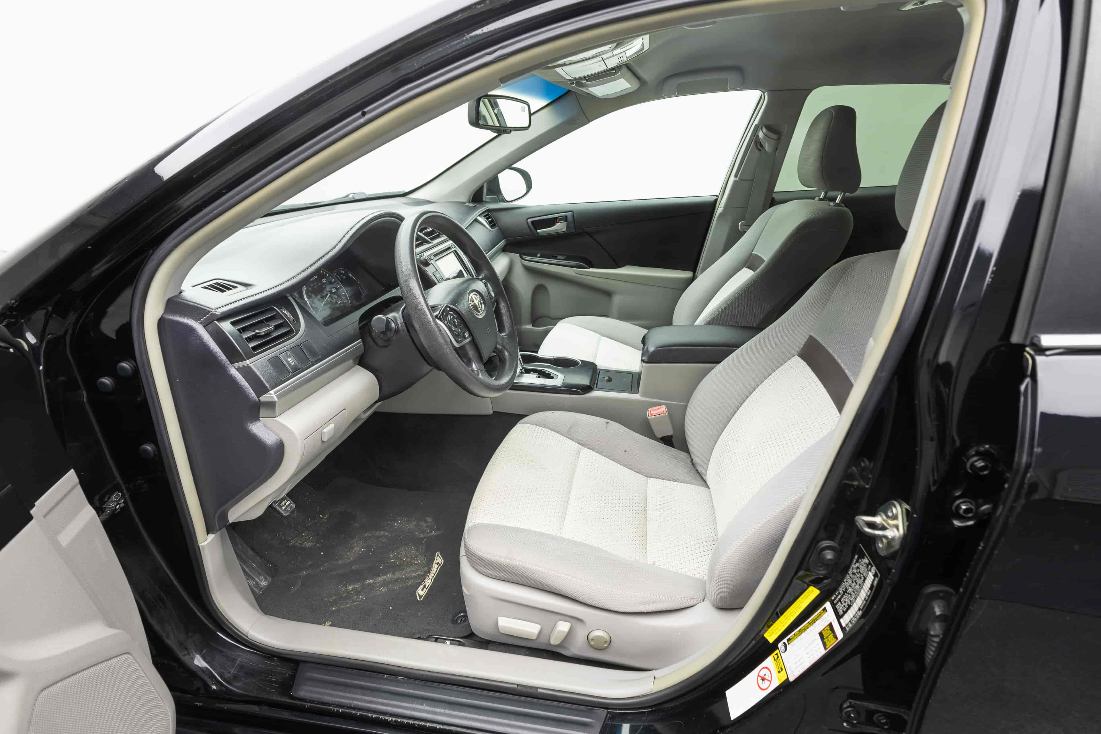 TOYOTA Camry - 3