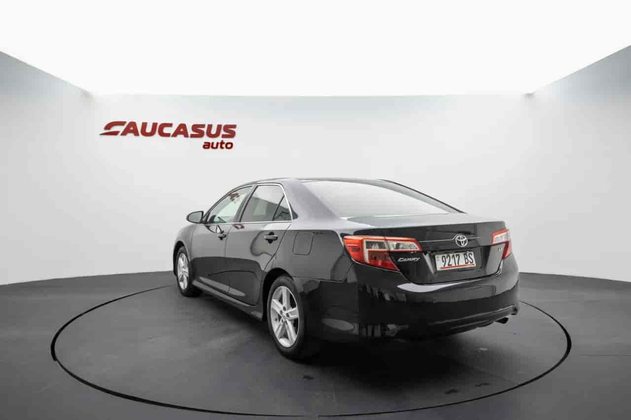 TOYOTA Camry - 10