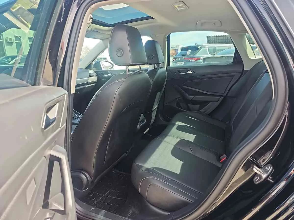 VOLKSWAGEN Jetta - 9